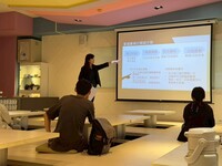 日期：115年04月09日
时间：9:10~12:00
地点：燕巢校区 创新与设计学院  HS516教室
讲师：传富管理顾问有限公司 郭静怡 经理